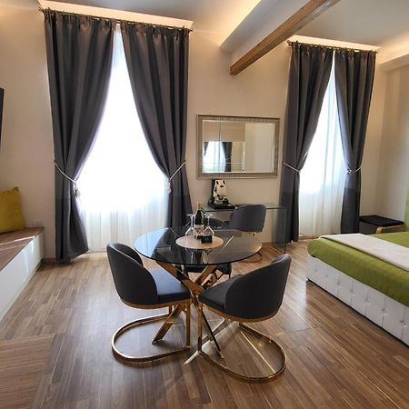 I Due Grifoni Studio Flat Taormina Luaran gambar