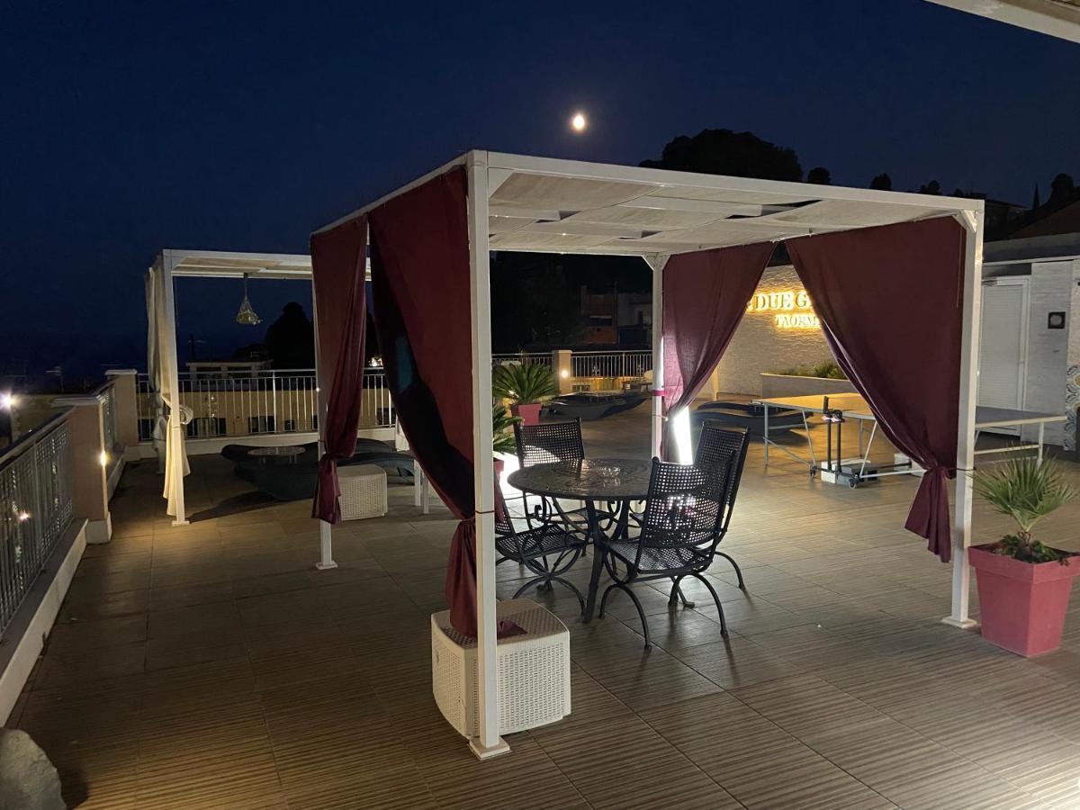 I Due Grifoni Studio Flat Taormina Luaran gambar