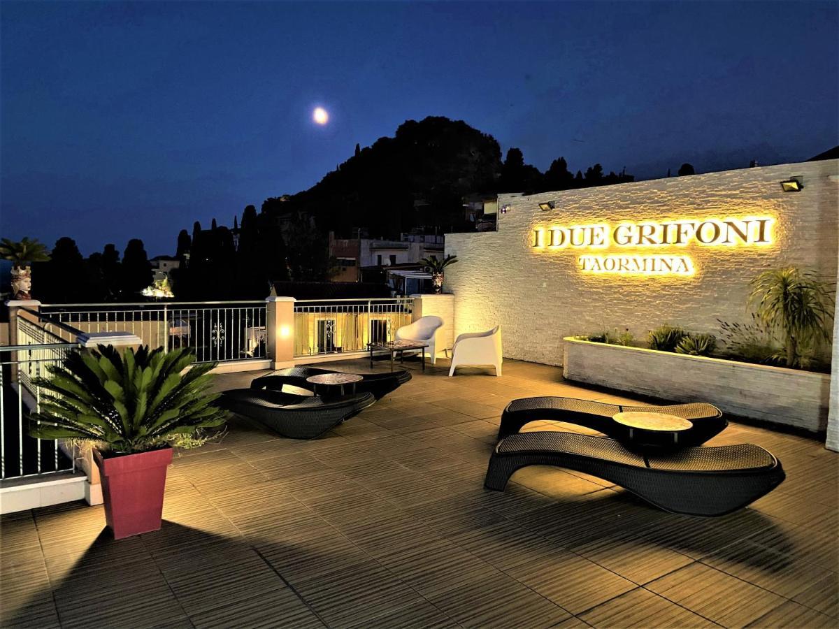 I Due Grifoni Studio Flat Taormina Luaran gambar