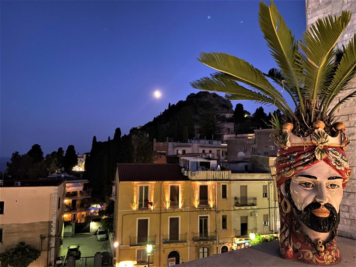 I Due Grifoni Studio Flat Taormina Luaran gambar